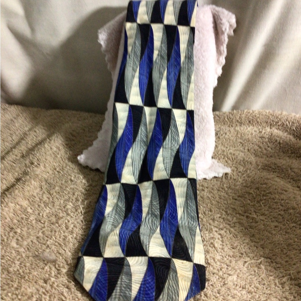 Blue Wave Pattern Men's Tie - Unbranded